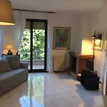 Holiday Villas *